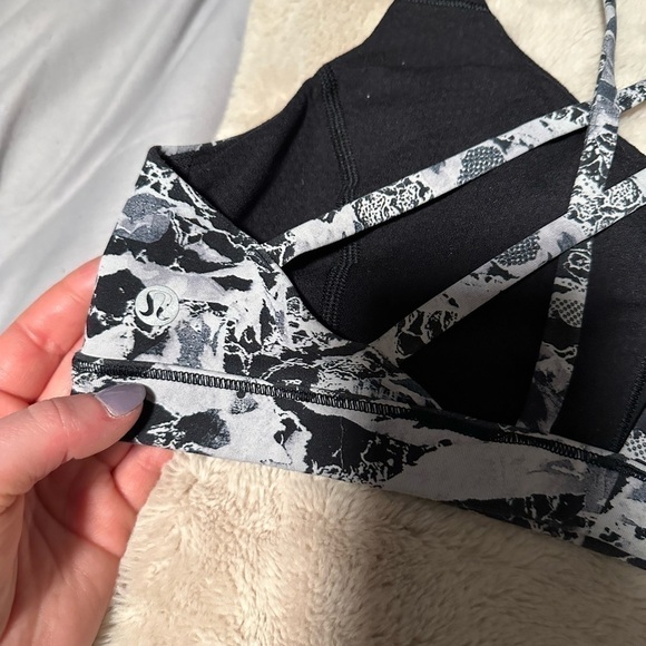 LULULEMON bra - Picture 3 of 4